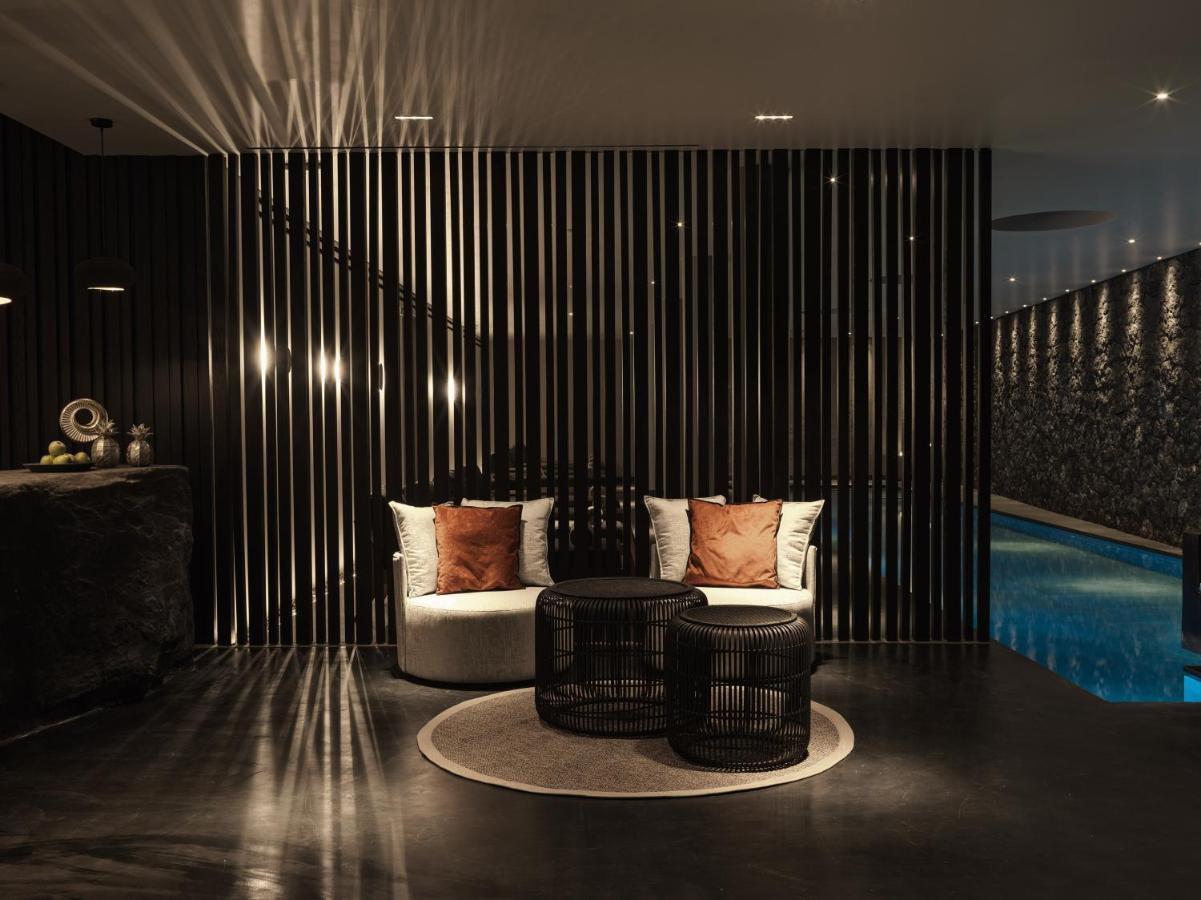 Magma Resort Santorini, In The Unbound Collection By Hyatt Vourvoulos Экстерьер фото
