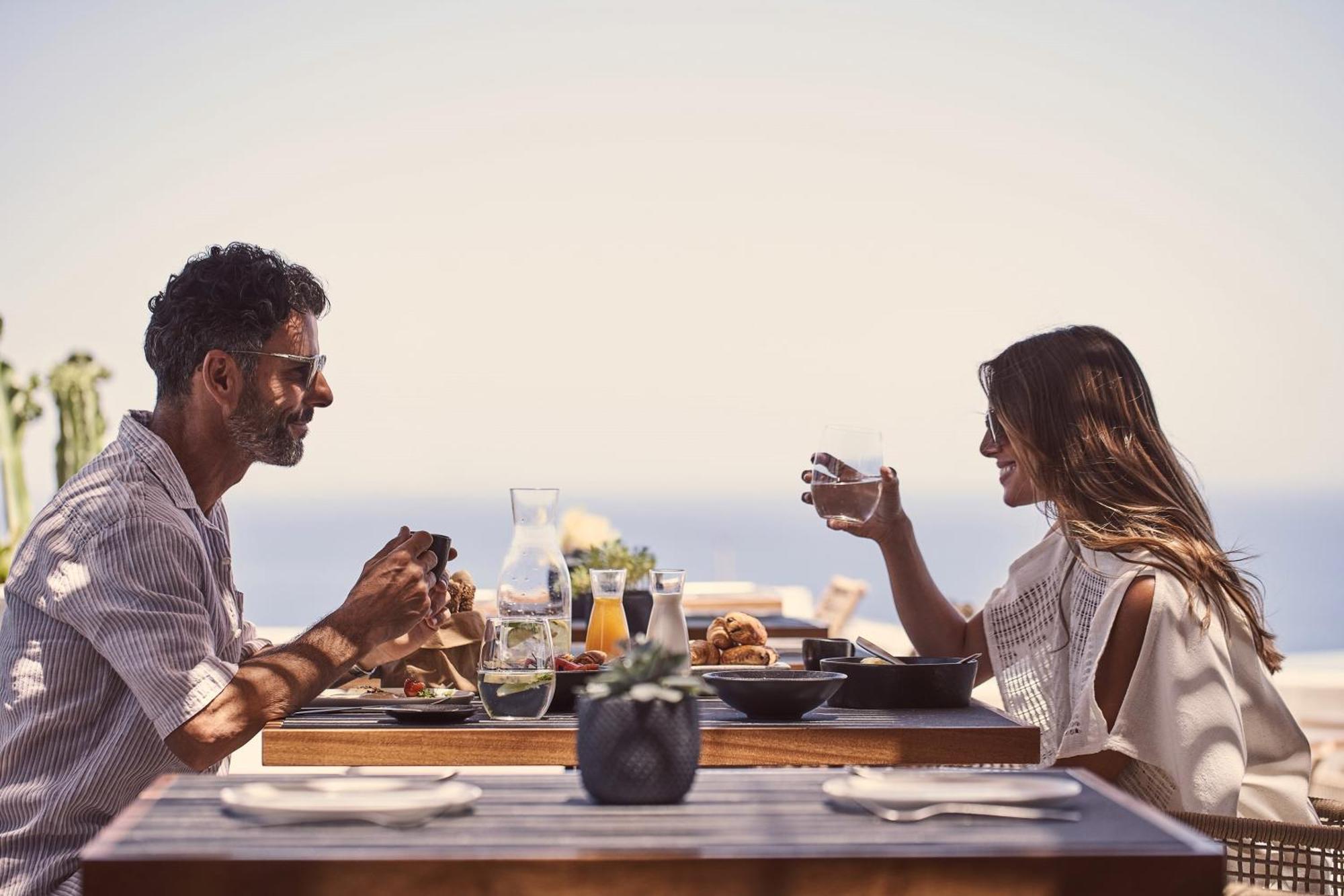 Magma Resort Santorini, In The Unbound Collection By Hyatt Vourvoulos Экстерьер фото