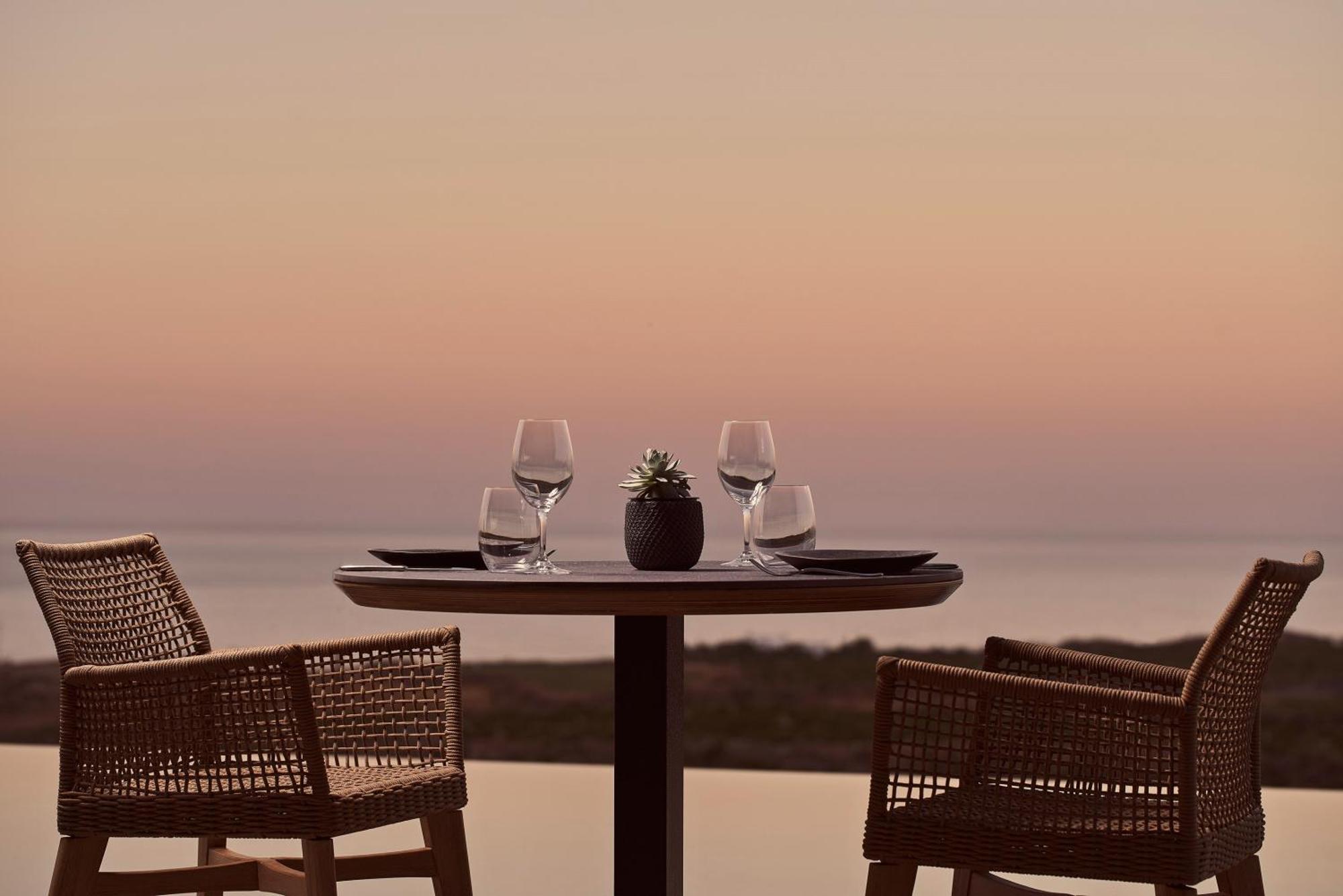 Magma Resort Santorini, In The Unbound Collection By Hyatt Vourvoulos Экстерьер фото