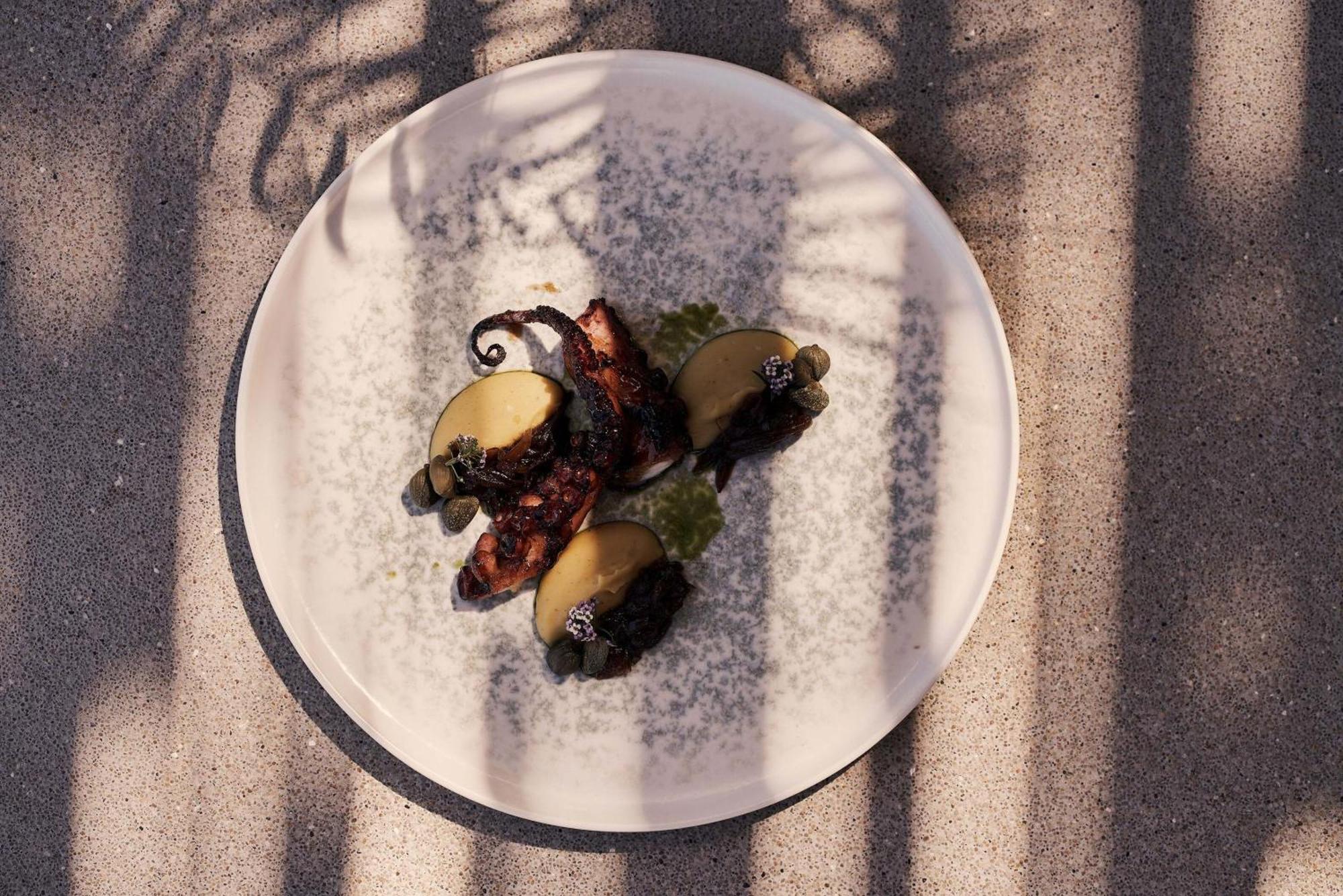 Magma Resort Santorini, In The Unbound Collection By Hyatt Vourvoulos Экстерьер фото